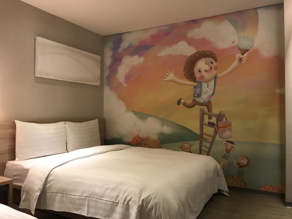 Smile 73 Hotel Taichung Exterior foto